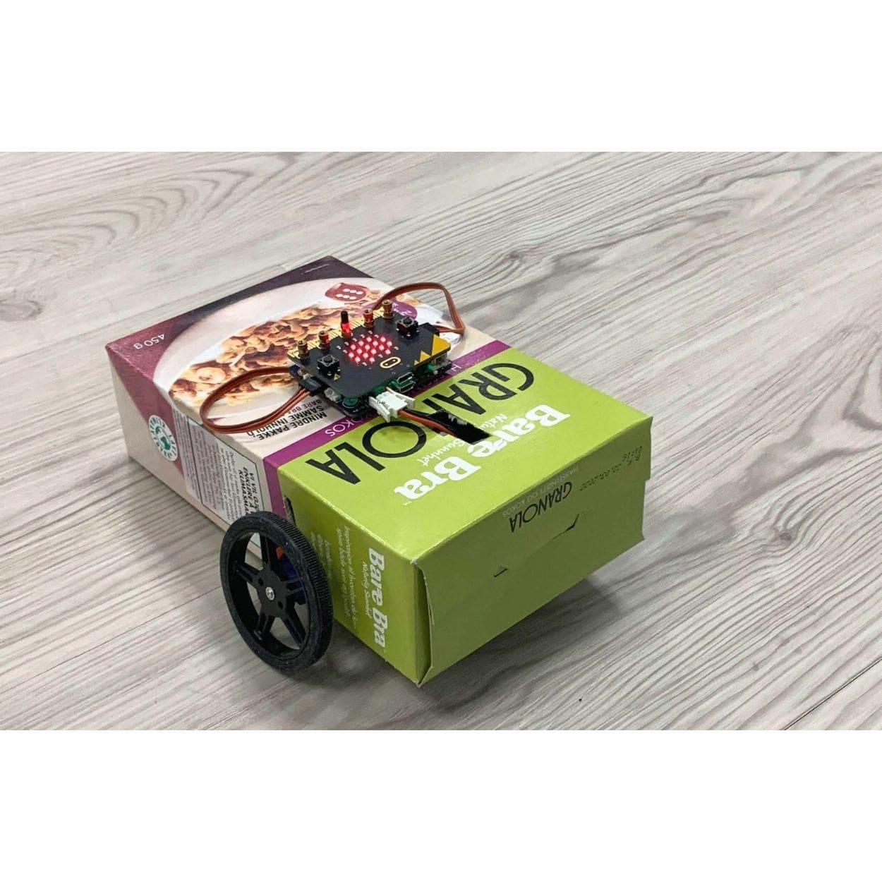 Wheel:Bit - Construye y programa un auto desde 0 con micro:bit - Image 6